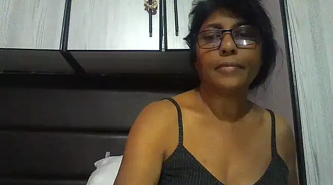 MsAttitude online show from March 19, 9:38 am