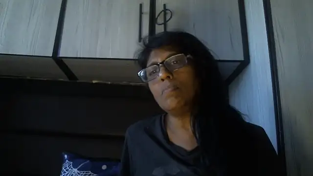 MsAttitude online show from December 5, 7:51 am