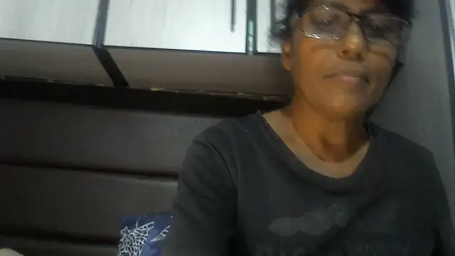 MsAttitude online show from December 21, 5:25 pm