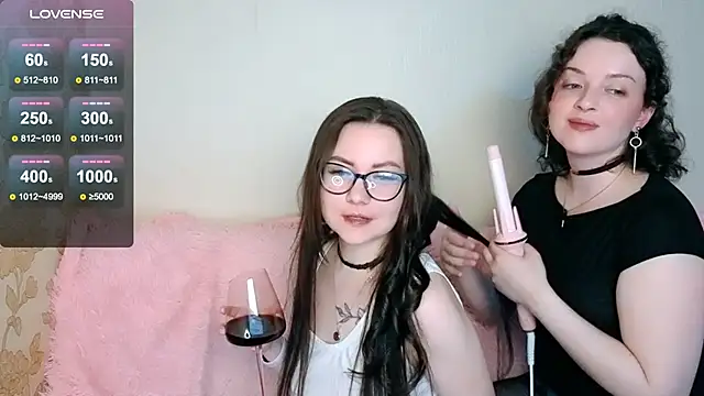  Bella Hix  online show from April 15, 11:27 am