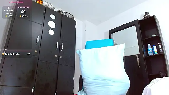 isuckmyselfxxx 420 online show from January 7, 1:05 pm