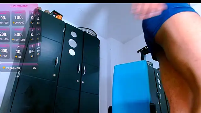 isuckmyselfxxx 420 online show from December 13, 8:15 pm