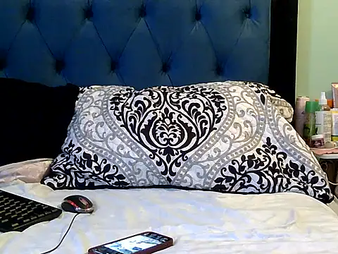 divineass 1 online show from May 10, 11:03 am