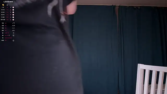 Snapshot of LisaLaas chatting on March 3, 10:17 pm LisaLaas online show from March 3, 10:17 pm