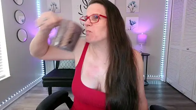 Snapshot of -Samie- chatting on July 16, 2:47 pm -Samie- online show from July 16, 2:47 pm