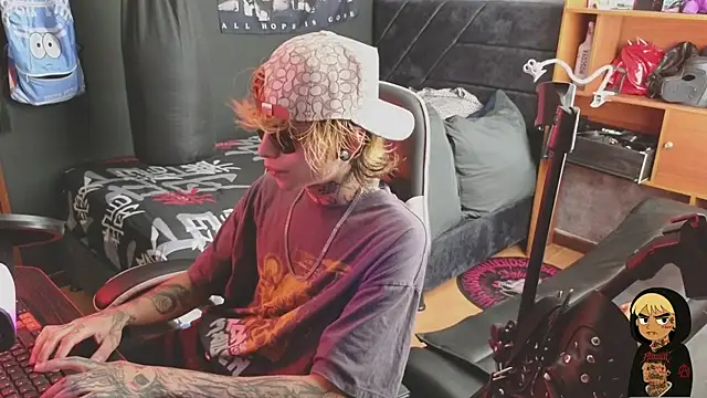 AcidMilo online show from November 29, 5:24 pm