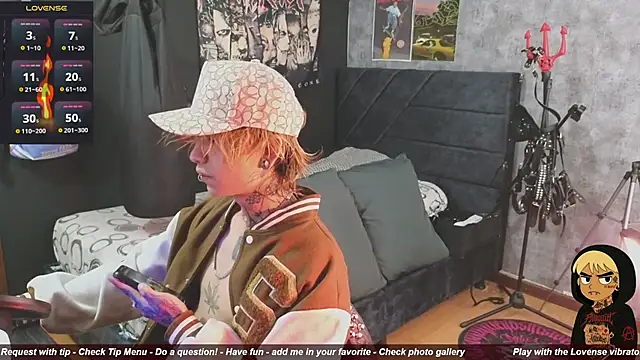 AcidMilo online show from November 15, 11:58 am