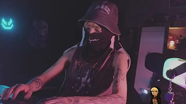 AcidMilo online show from April 13, 8:29 am