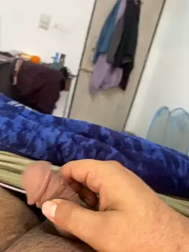 Snapshot of Mushroomhead69 chatting on February 3, 4:25 am Mushroomhead69 online show from February 3, 4:25 am