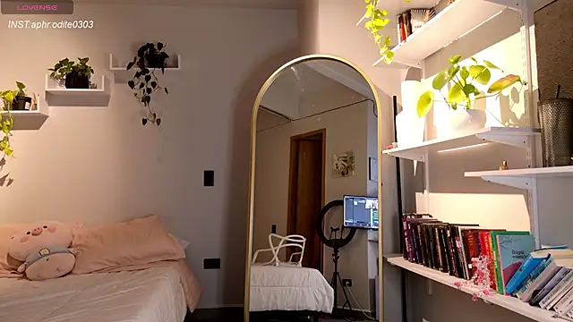 Snapshot of Nikol-JE chatting on September 26, 10:05 pm Nikol-JE online show from September 26, 10:05 pm