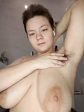 Snapshot of GoldMelissa chatting on December 2, 9:55 am GoldMelissa online show from December 2, 9:55 am