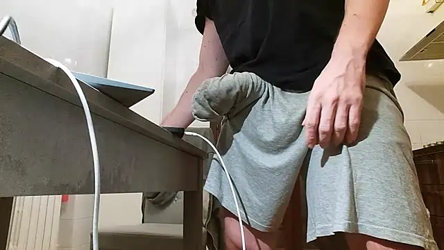 Snapshot of asa92921 chatting on October 22, 4:17 pm asa92921 online show from October 22, 4:17 pm