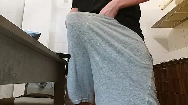 Snapshot of asa92921 chatting on December 4, 7:46 pm asa92921 online show from December 4, 7:46 pm