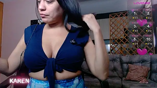 Snapshot of Karen_sex92 chatting on June 29, 7:24 pm Karen sex92 online show from June 29, 7:24 pm