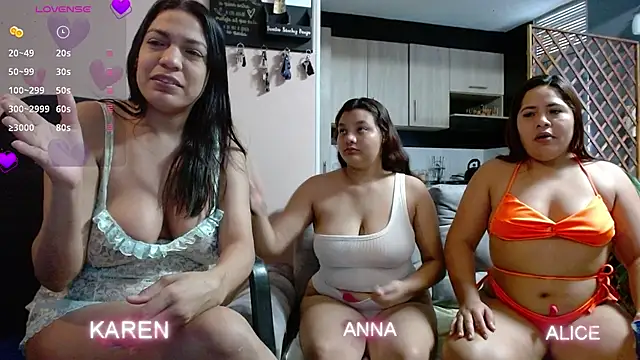 Snapshot of Karen_sex92 chatting on February 7, 1:41 pm Karen sex92 online show from February 7, 1:41 pm