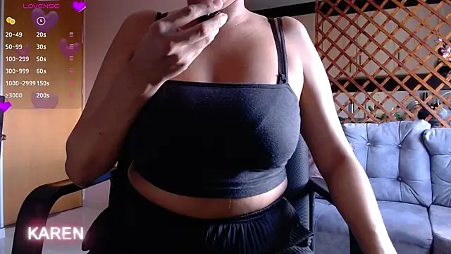 Snapshot of Karen_sex92 chatting on July 16, 6:38 pm Karen sex92 online show from July 16, 6:38 pm