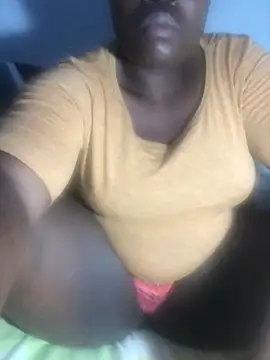 sweett shaley online show from June 2, 7:25 pm