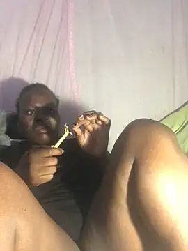 sweett shaley online show from December 14, 12:06 am