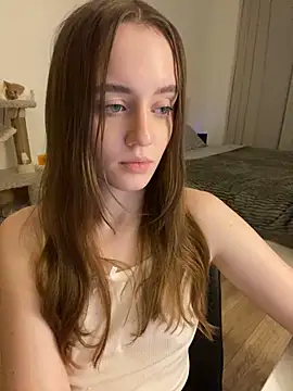 malyshhka online show from December 15, 8:04 pm