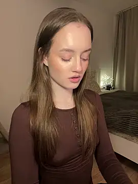 malyshhka online show from April 6, 9:49 pm