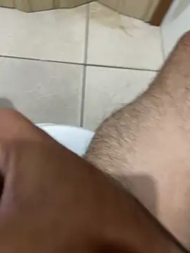 Snapshot of Daniel352 chatting on June 11, 11:35 pm Daniel352 online show from June 11, 11:35 pm