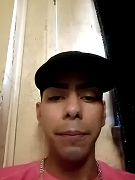 Snapshot of SEBASTHIAN chatting on March 2, 4:14 pm SEBASTHIAN online show from March 2, 4:14 pm