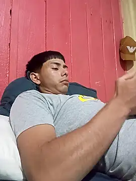 Snapshot of SEBASTHIAN chatting on April 3, 1:23 am SEBASTHIAN online show from April 3, 1:23 am