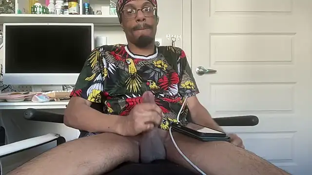 trueking01 online show from March 27, 8:32 pm