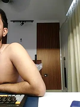 Snapshot of bigdickfuckuu chatting on October 15, 6:54 am bigdickfuckuu online show from October 15, 6:54 am