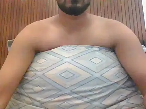 Snapshot of bigdickfuckuu chatting on September 23, 8:21 am bigdickfuckuu online show from September 23, 8:21 am