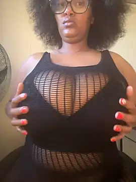 Snapshot of Charlie-Crawford chatting on November 9, 5:22 am Charlie-Crawford online show from November 9, 5:22 am