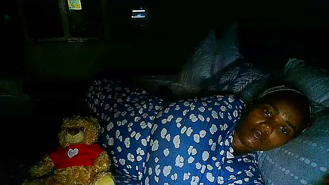 Snapshot of Charlie-Crawford chatting on March 2, 1:15 am Charlie-Crawford online show from March 2, 1:15 am