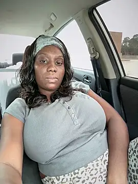 1Topgyal online show from March 3, 1:51 pm