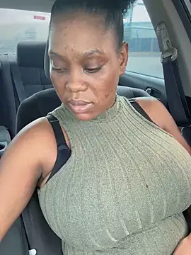 Snapshot of 1Topgyal chatting on October 3, 2:51 pm 1Topgyal online show from October 3, 2:51 pm