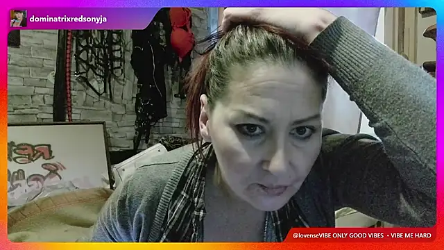 Snapshot of dominatrixredsonyja chatting on March 14, 4:35 pm dominatrixredsonyja online show from March 14, 4:35 pm