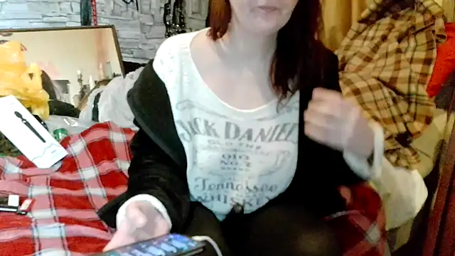 Snapshot of dominatrixredsonyja chatting on March 31, 10:12 pm dominatrixredsonyja online show from March 31, 10:12 pm