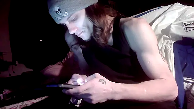 Snapshot of xxxTony999 chatting on December 26, 11:13 pm xxxTony999 online show from December 26, 11:13 pm