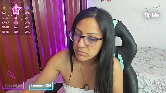 alma blue online show from November 11, 12:16 am