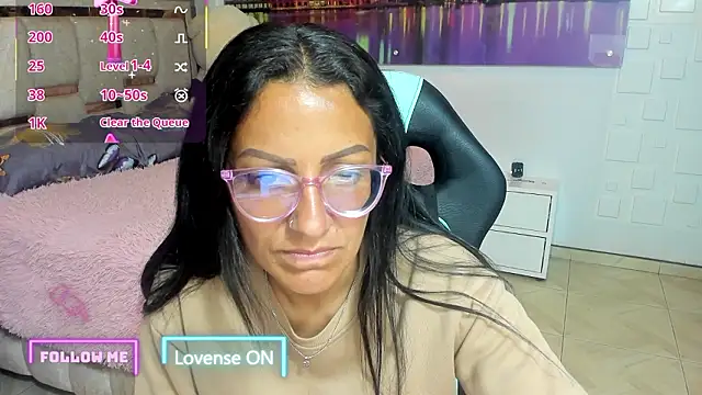 alma blue online show from March 18, 10:21 pm