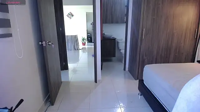 amyharlow 1 online show from April 10, 2:02 pm