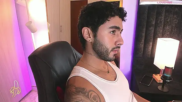 ItsMeEros online show from March 6, 10:38 pm