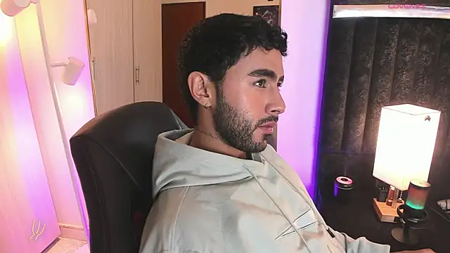 ItsMeEros online show from February 4, 11:11 pm