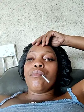 EbonyBuu online show from January 17, 11:25 am