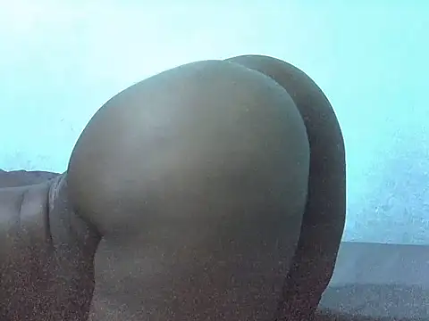 QUEEN-MARIAN online show from February 19, 7:48 pm