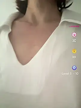 Snapshot of fuckable_milf chatting on June 4, 7:13 am fuckable milf online show from June 4, 7:13 am