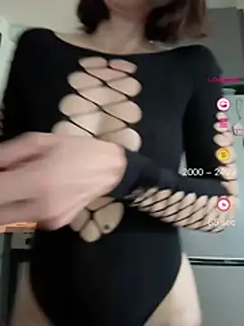 Snapshot of fuckable_milf chatting on May 17, 10:04 am fuckable milf online show from May 17, 10:04 am