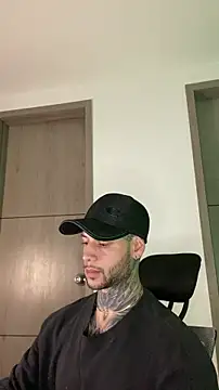  jamesleandros1 online show from June 4, 1:43 am