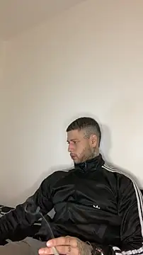  jamesleandros1 online show from June 11, 4:31 am