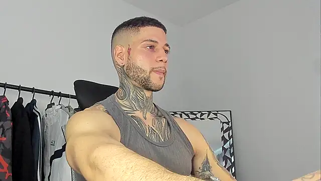  jamesleandros1 online show from October 28, 8:52 pm