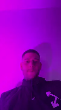  jamesleandros1 online show from January 11, 3:46 am